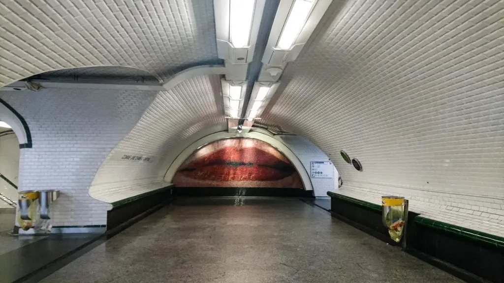 מטרו פריז ענבל כבירי