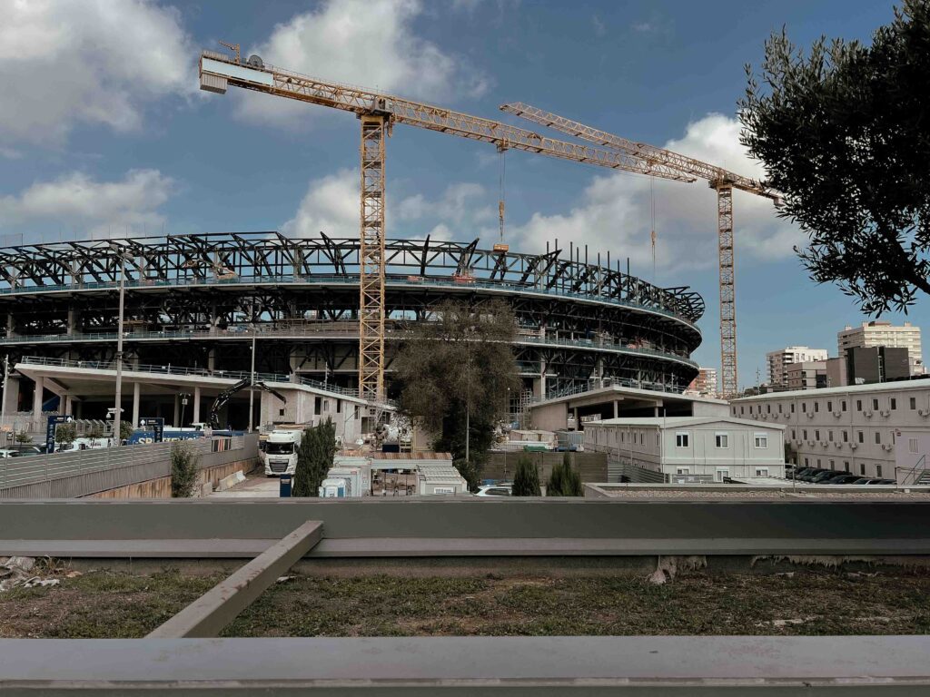 קמאפ נואו ברצלונה עם ילדים